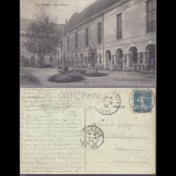 10 - Troyes - Cour du Musée - 1924