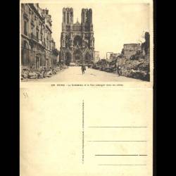 51 - Reims - La cathédrale et la rue Libergier dans les ruines