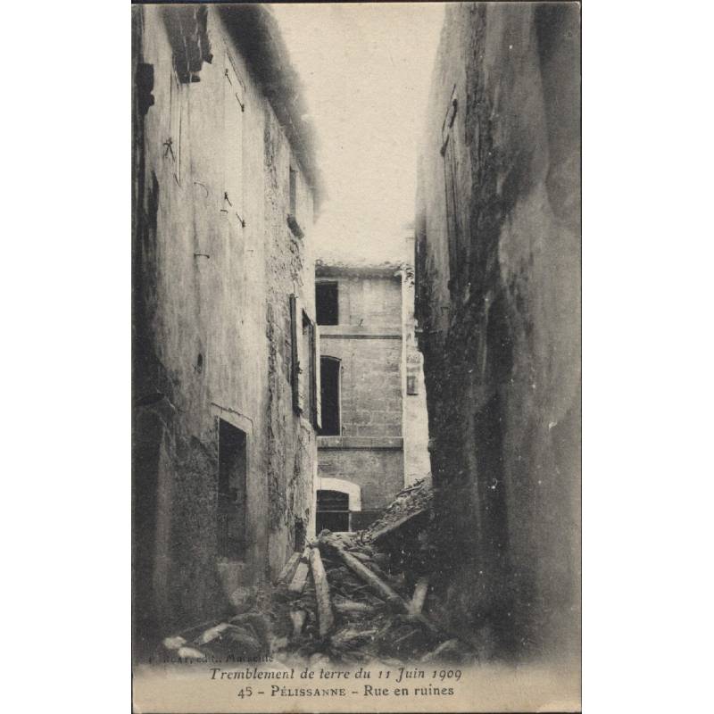 13 - Pelissanne - Rue en ruines