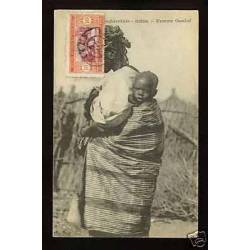 Senegal - Femme Ouolof portant son enfant
