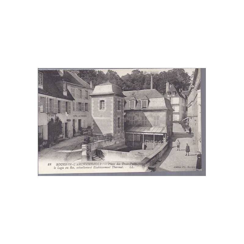 03 - Bourbon l'Archambault - Place des trois puits