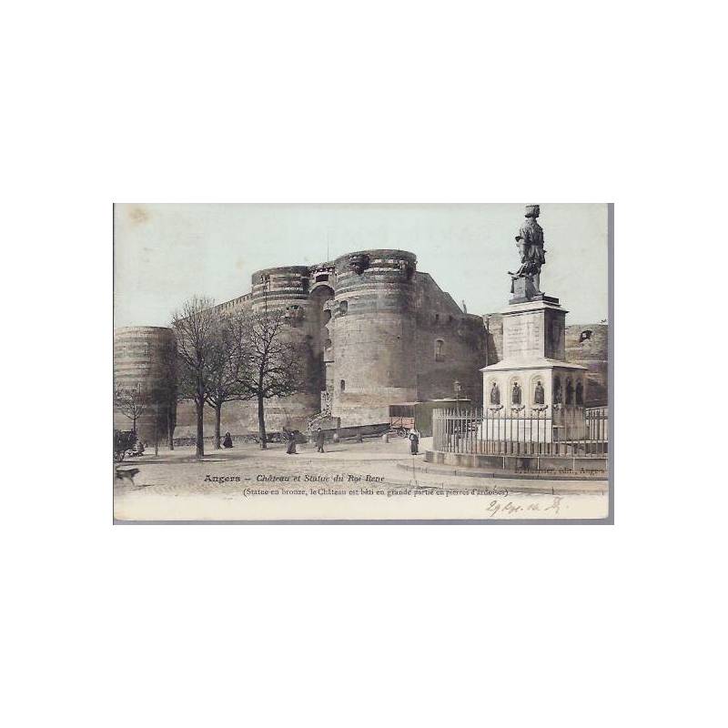 49 - Chateau et statue du Roi Rene