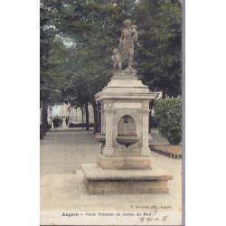 49 - Angers - Petite fontaine du jardin du Mail