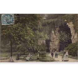 75 - Buttes Chaumont - La Grotte