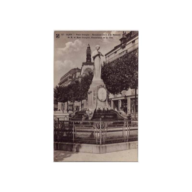21 - Dijon - Place Grangier - Monument élevé à la mémoire de M.et Mme Grangier