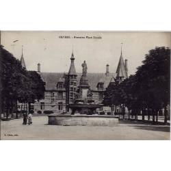58 - Nevers - Fontaine Place Ducale - Voyagé - Dos divisé