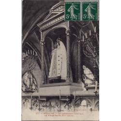 03 - Moulins - La cathédrale ( intérieur) - La Vierge Noire XIIIeme siècle -...