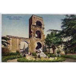 13 - Arles - Jardin public - Ruines du théatre - Voyagé - Dos divisé...