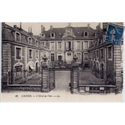 14 - Lisieux - l ' Hôtel de ville - Voyagé - Dos divisé...