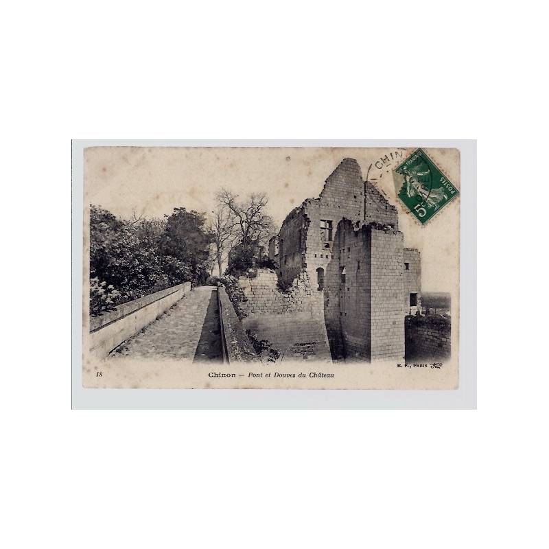 37 - Chinon - pont et douves du château - Voyagé - Dos divisé...