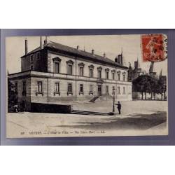 58 - Nevers - L' Hôtel de Ville - The Town-Hall - Voyagé - Dos divisé