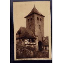 67 - Dambach - vieille porte et tour de l'ancienne fortification - Non voyagé
