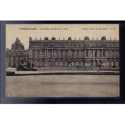 78 -  Versailles - Le Palais - façade sur le Parc - Non voyagé - Dos divisé