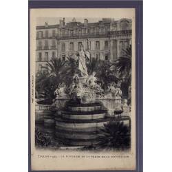 83 - Toulon - la Fontaine de la place de la République - Non voyagé - Dos n