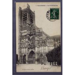 89 - Auxerre - la Cathédrale - Voyagé - Dos divisé