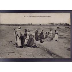 Algérie - Le chargement d'un chameau au désert - 1908
